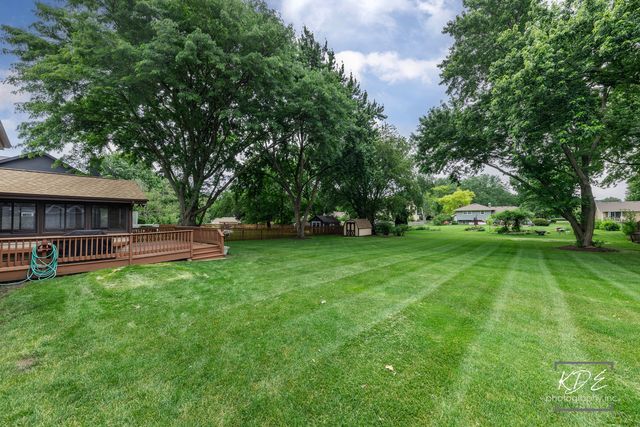 29W303 Hartman Drive, Naperville, IL 60564