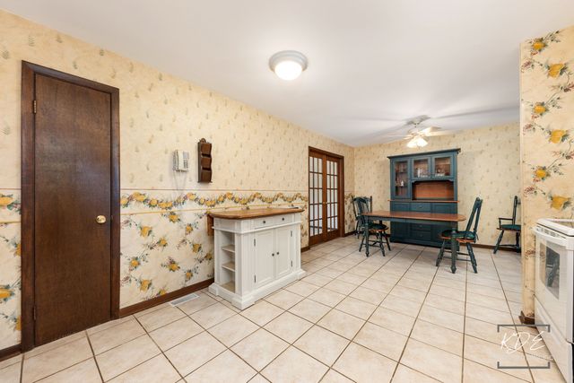 29W303 Hartman Drive, Naperville, IL 60564