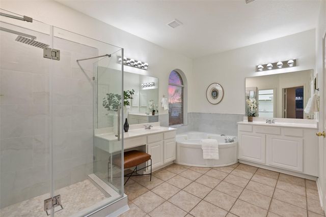 2950 LANTANA RIDGE DR, Austin, TX 78732