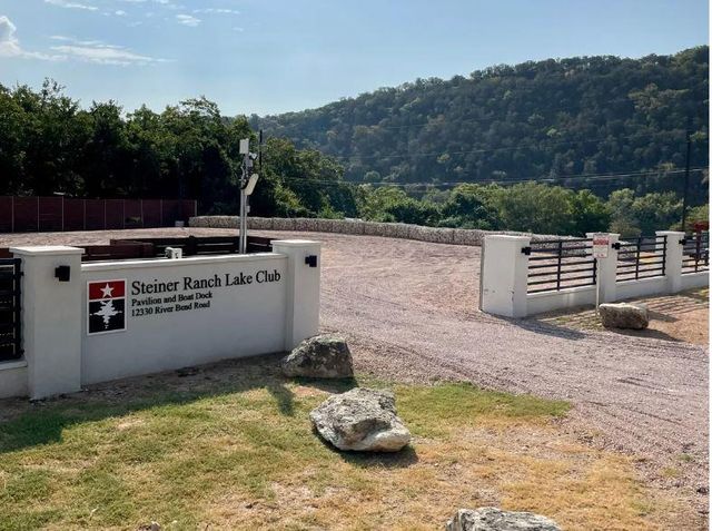 2950 LANTANA RIDGE DR, Austin, TX 78732