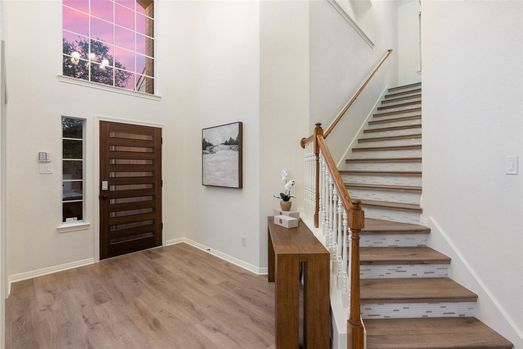 2950 LANTANA RIDGE DR, Austin, TX 78732