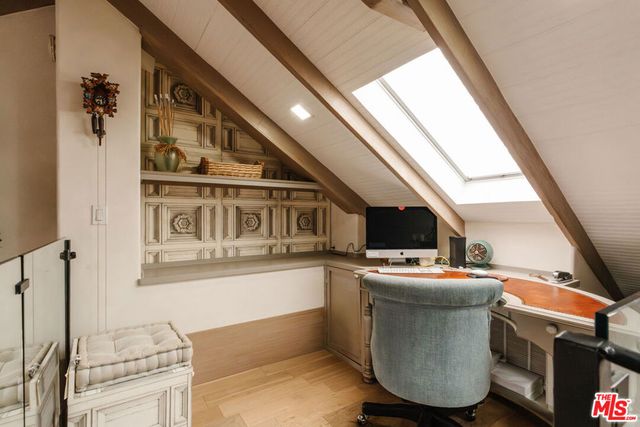 2116 3rd Street, Santa Monica, CA 90405