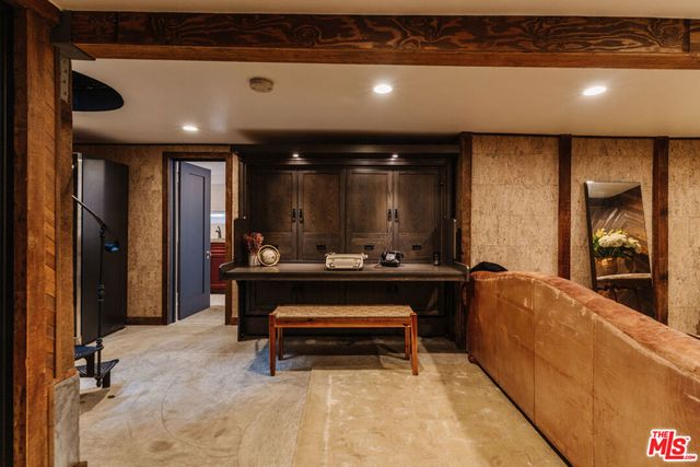 2116 3rd Street, Santa Monica, CA 90405