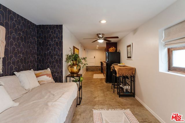 2116 3rd Street, Santa Monica, CA 90405