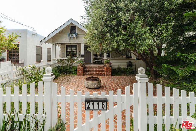 2116 3rd Street, Santa Monica, CA 90405