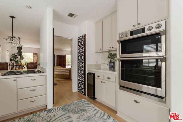 2116 3rd Street, Santa Monica, CA 90405