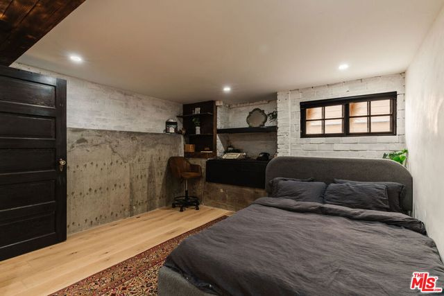 2116 3rd Street, Santa Monica, CA 90405