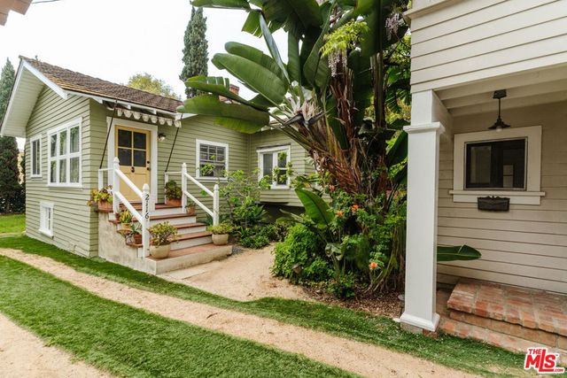 2116 3rd Street, Santa Monica, CA 90405