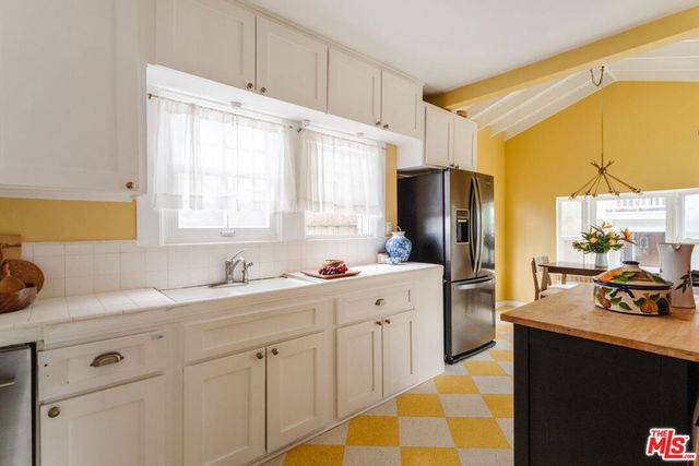 2116 3rd Street, Santa Monica, CA 90405