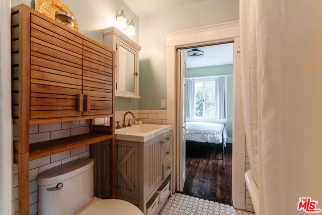 2116 3rd Street, Santa Monica, CA 90405