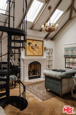 2116 3rd Street, Santa Monica, CA 90405