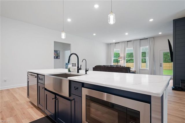 1630 Wilroy RD, Suffolk, VA 23434