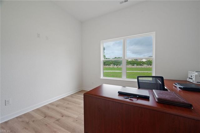 1630 Wilroy RD, Suffolk, VA 23434