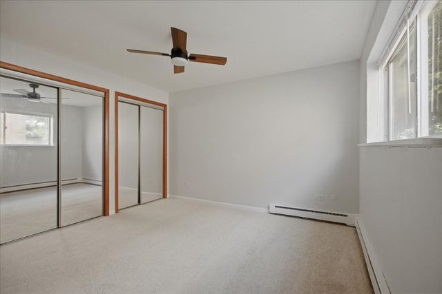 6250 W 64th Place 101, Chicago, IL 60638