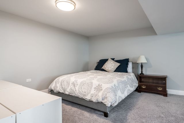 803 S Maple Avenue, Oak Park, IL 60304