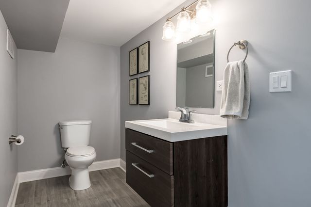 803 S Maple Avenue, Oak Park, IL 60304