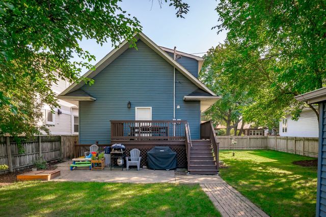 803 S Maple Avenue, Oak Park, IL 60304