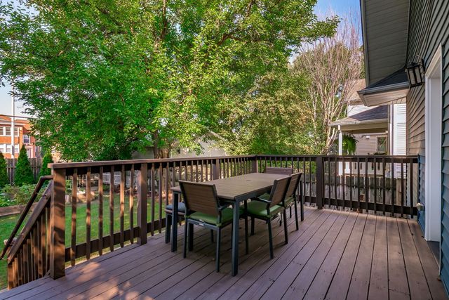 803 S Maple Avenue, Oak Park, IL 60304