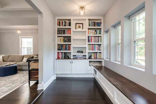 803 S Maple Avenue, Oak Park, IL 60304