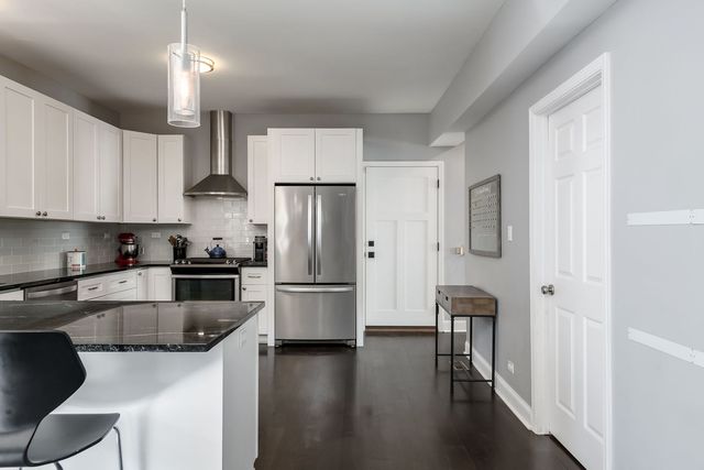 803 S Maple Avenue, Oak Park, IL 60304