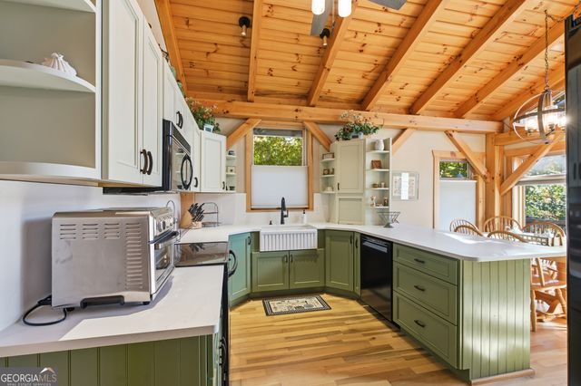 526 Granddaddy Still Road, Scaly Mountain, NC 28775