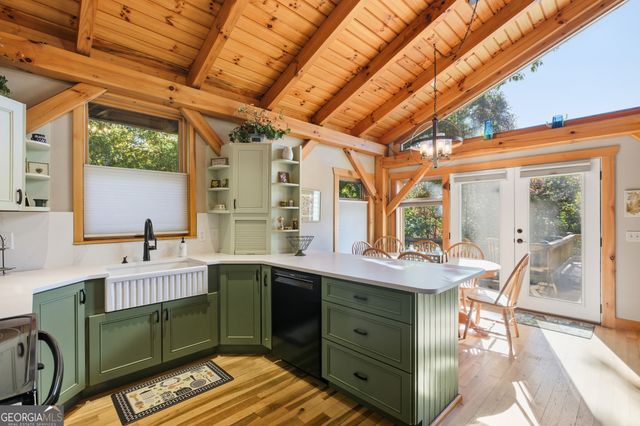 526 Granddaddy Still Road, Scaly Mountain, NC 28775