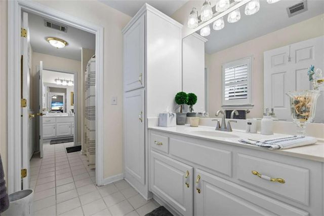 5045 Fawn Valley Drive, Loganville, GA 30052