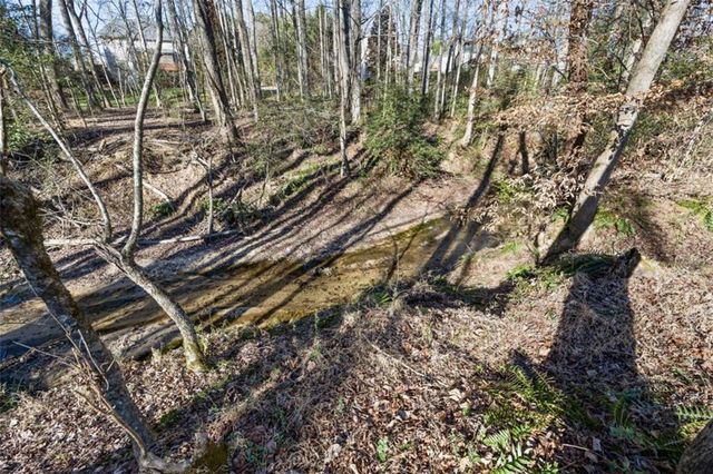 5045 Fawn Valley Drive, Loganville, GA 30052