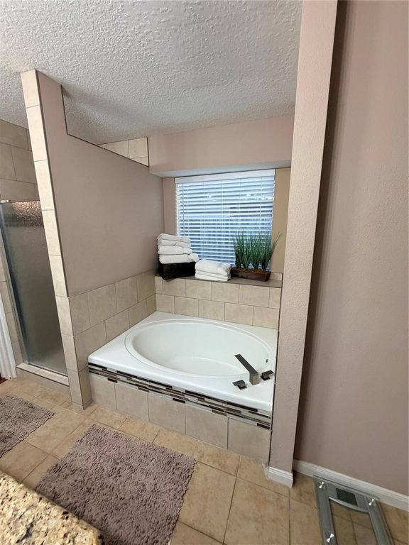Image 10 of property listing at 22610 Old Church Lane, Katy, TX 77449