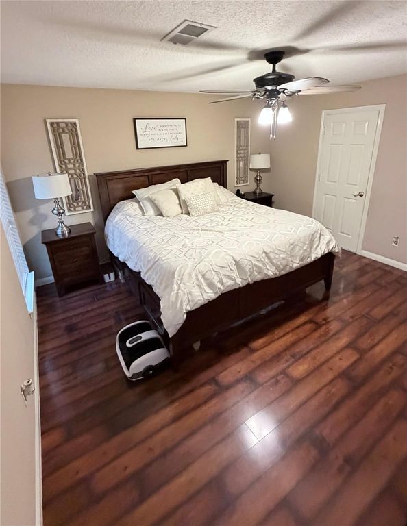 Image 24 of property listing at 22610 Old Church Lane, Katy, TX 77449