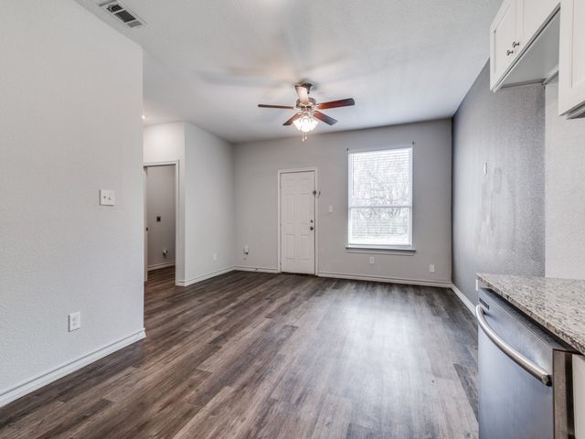 1950 Melrose Street, Arlington, TX 76010