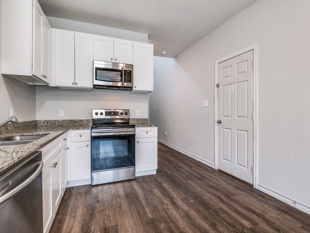 1950 Melrose Street, Arlington, TX 76010