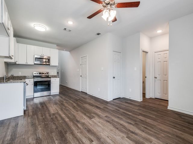 1950 Melrose Street, Arlington, TX 76010