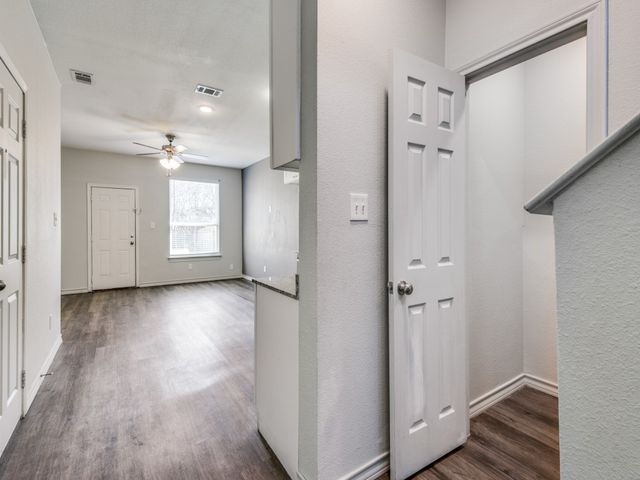 1950 Melrose Street, Arlington, TX 76010