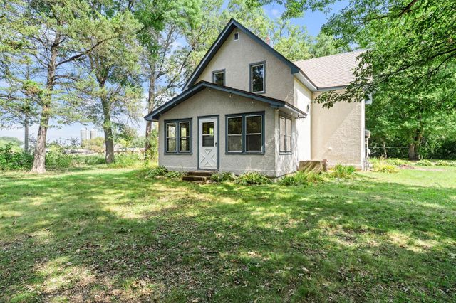 11620 375th Street, North Branch, MN 55056