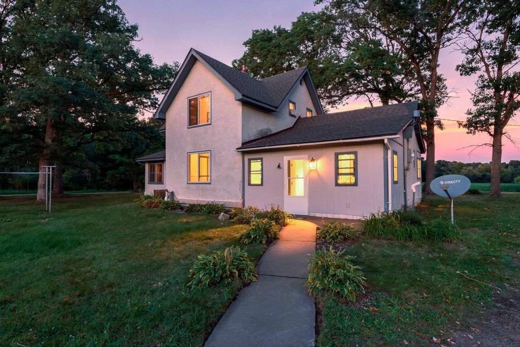 11620 375th Street, North Branch, MN 55056