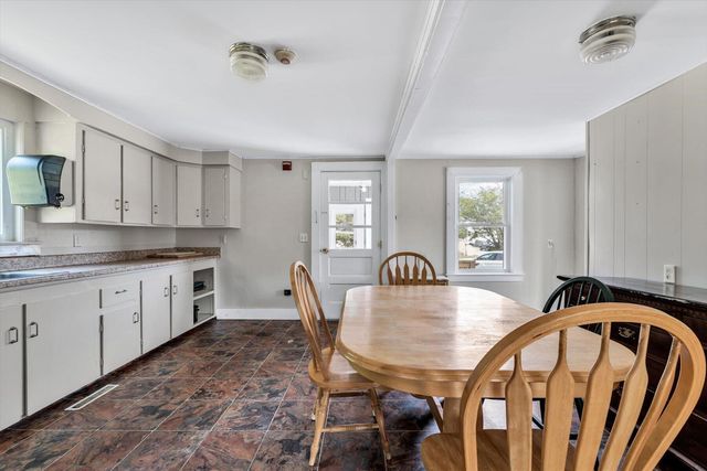 4 Cherry Street, Wareham, MA 02571