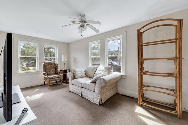 4 Cherry Street, Wareham, MA 02571