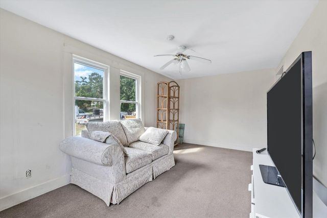4 Cherry Street, Wareham, MA 02571