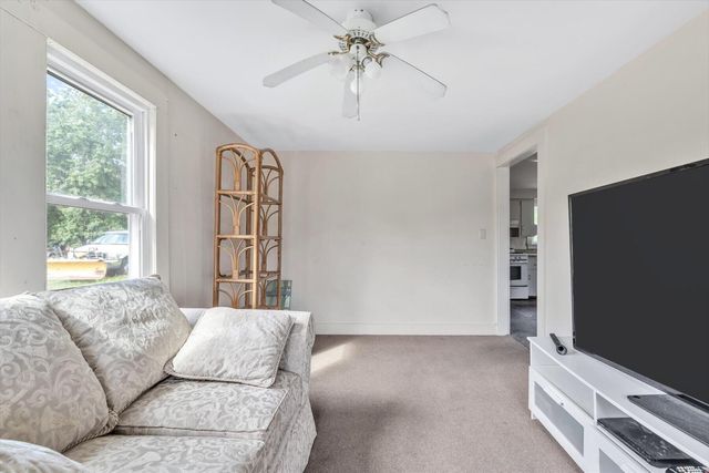 4 Cherry Street, Wareham, MA 02571