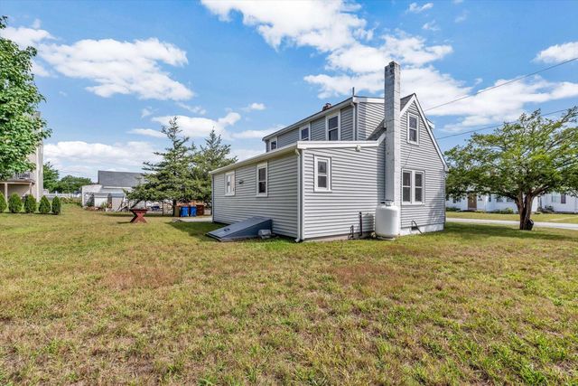 4 Cherry Street, Wareham, MA 02571