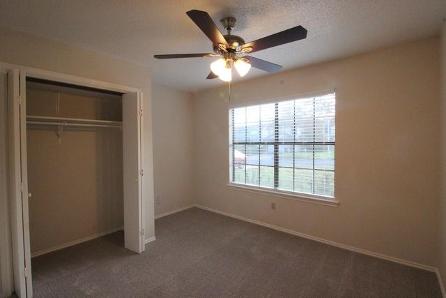 8202 Los Ranchos DR, Austin, TX 78749