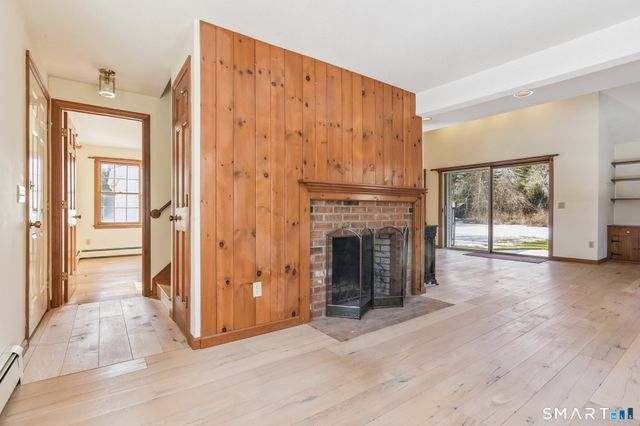 167 Ingham Hill Road, Old Saybrook, CT 06475