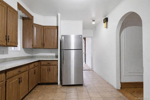 128 Parkway N, Yonkers, NY 10704