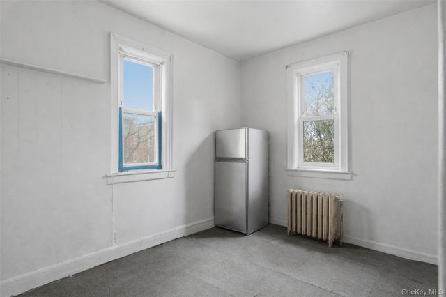 128 Parkway N, Yonkers, NY 10704