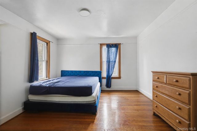 128 Parkway N, Yonkers, NY 10704