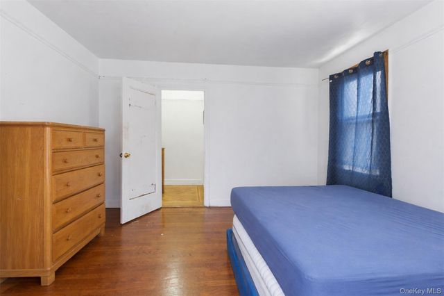 128 Parkway N, Yonkers, NY 10704