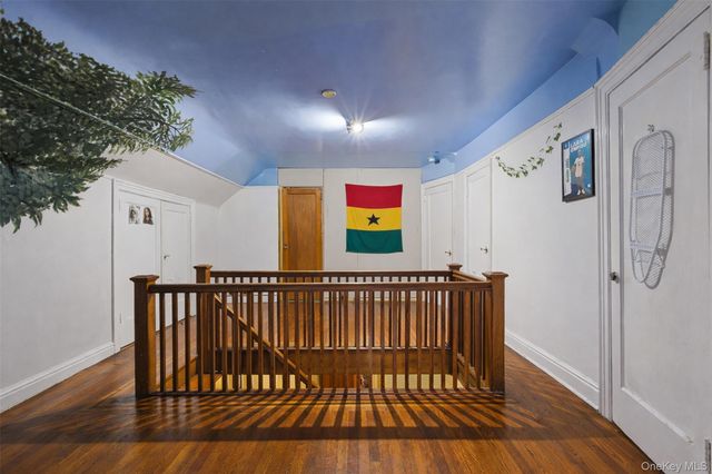 128 Parkway N, Yonkers, NY 10704