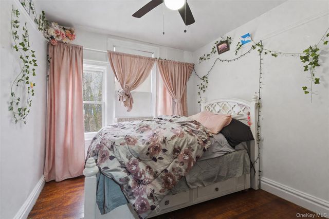 128 Parkway N, Yonkers, NY 10704