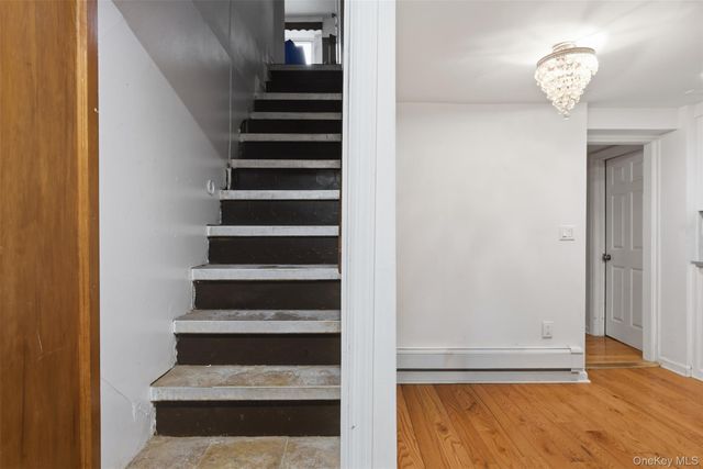 128 Parkway N, Yonkers, NY 10704